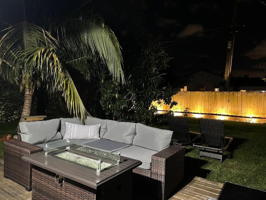 Hot Tub, Tiki Bar, Outdoor Shower, Near Intercoastal Waterway! West Palm Beach Exterior foto