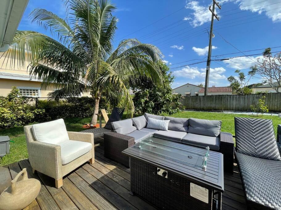 Hot Tub, Tiki Bar, Outdoor Shower, Near Intercoastal Waterway! West Palm Beach Exterior foto